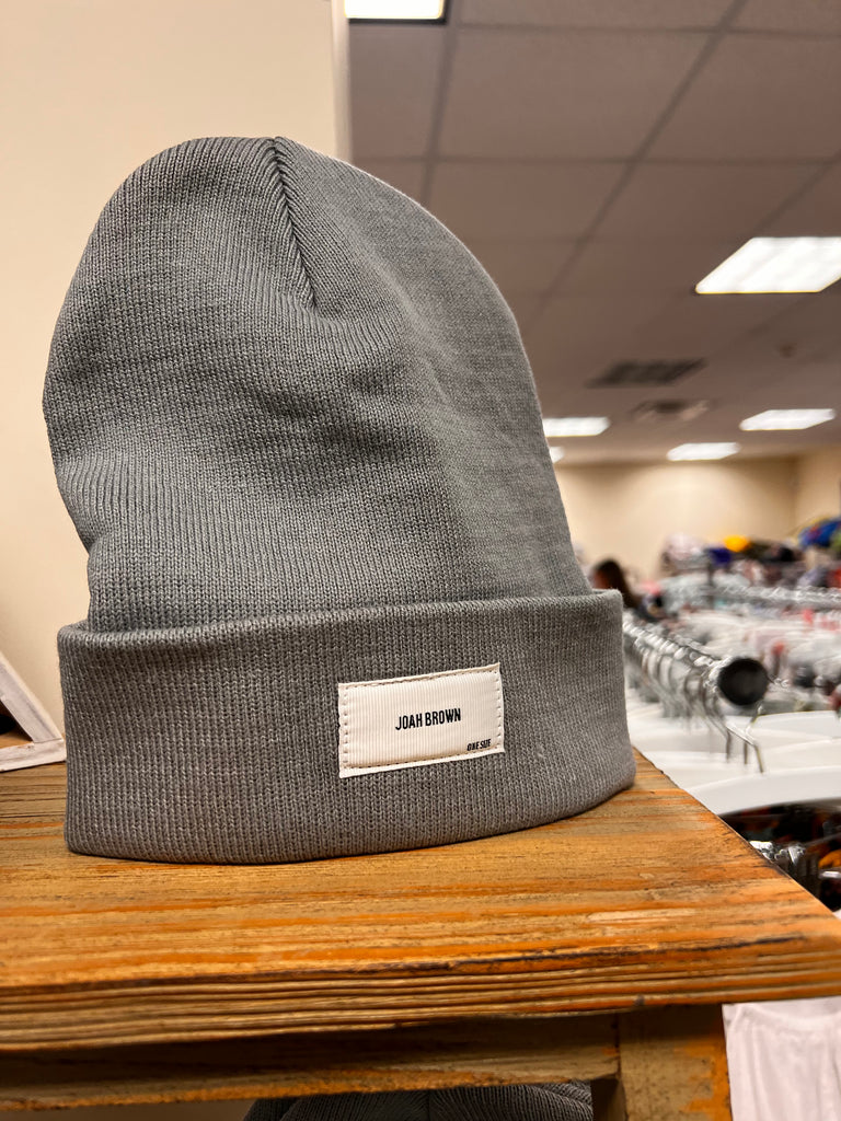 BEANIE WITH LOGO PATCH